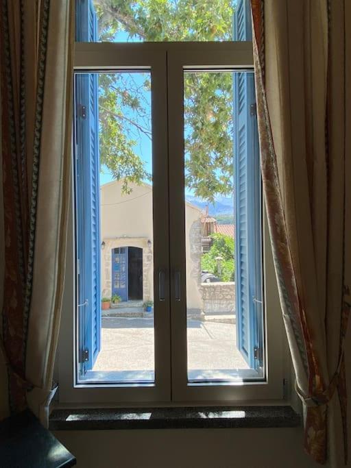 Yioklima - Renovated Neoclassical House With Two Bedrooms Vamos Exterior photo